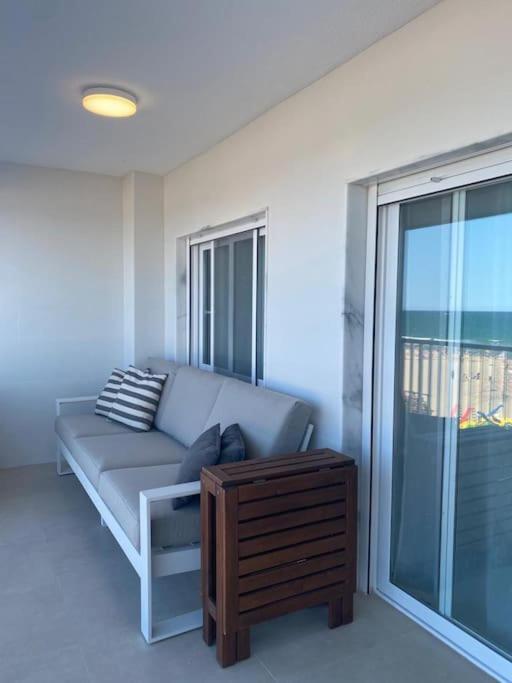 1ª Linea De Playa - Con Piscina Y Parking
