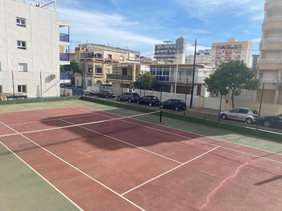 1ª Linea De Playa - Con Piscina Y Parking *