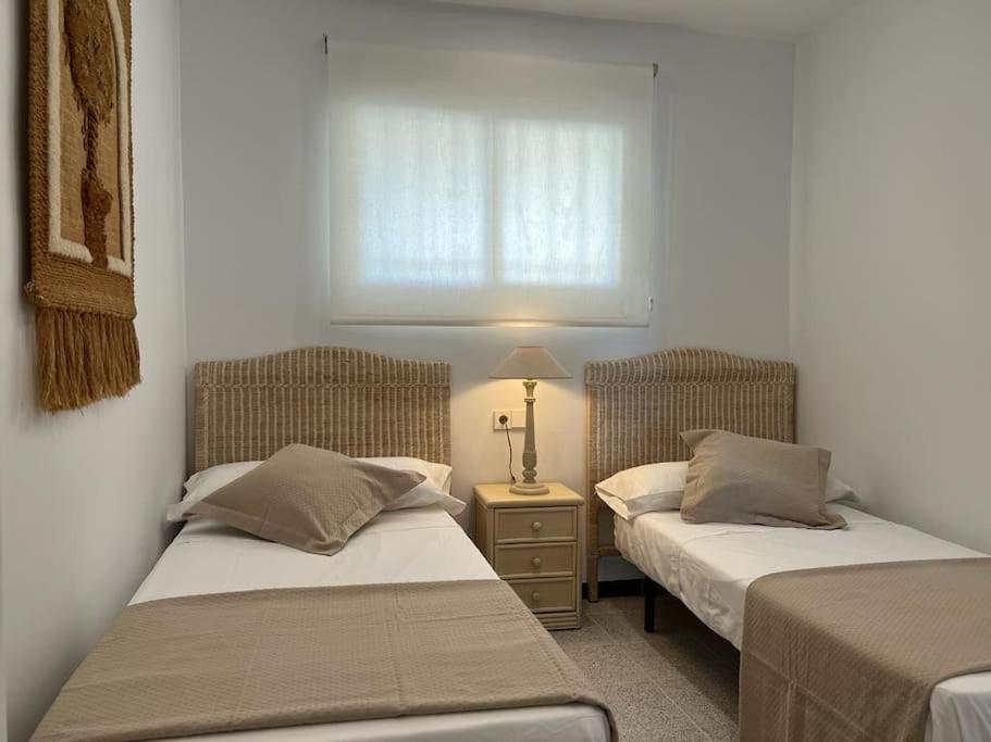 Apartment 1ª Linea De Playa - Con Piscina Y Parking *